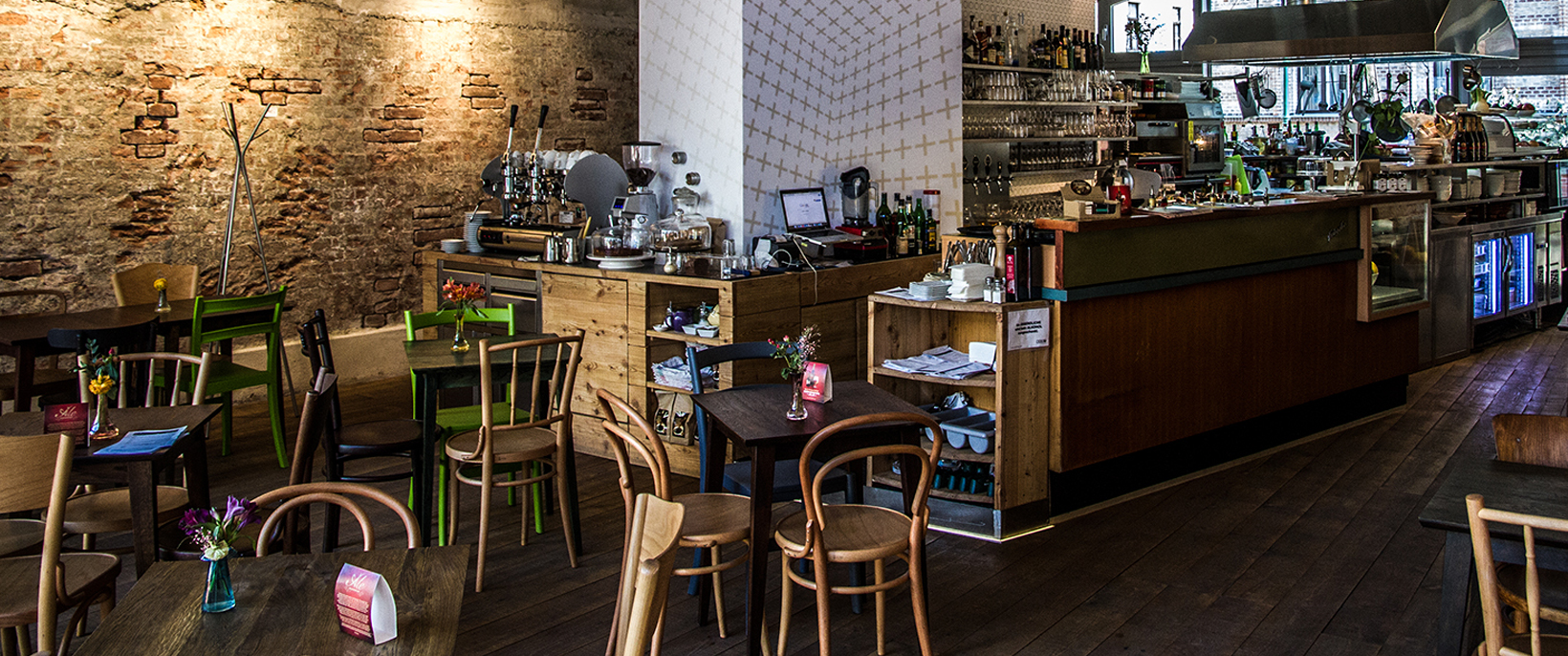 Café – Bar – Restaurant-garage01 Slider 1